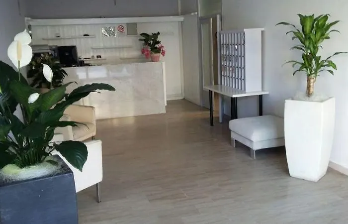 Ancora チェゼナーティコ